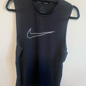 NWOT! Nike Pro Dri-FIT Size L